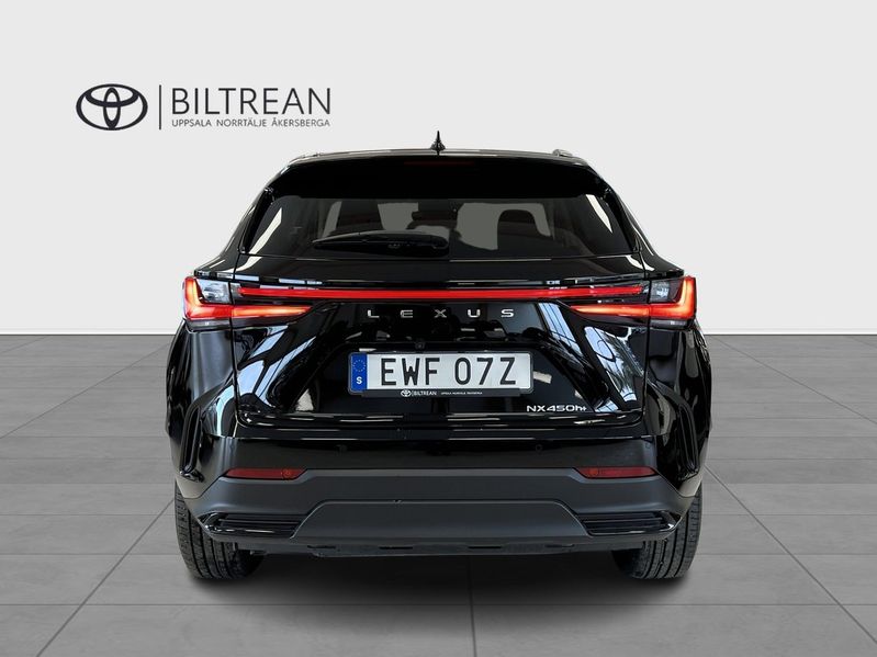 Lexus NX bild 4