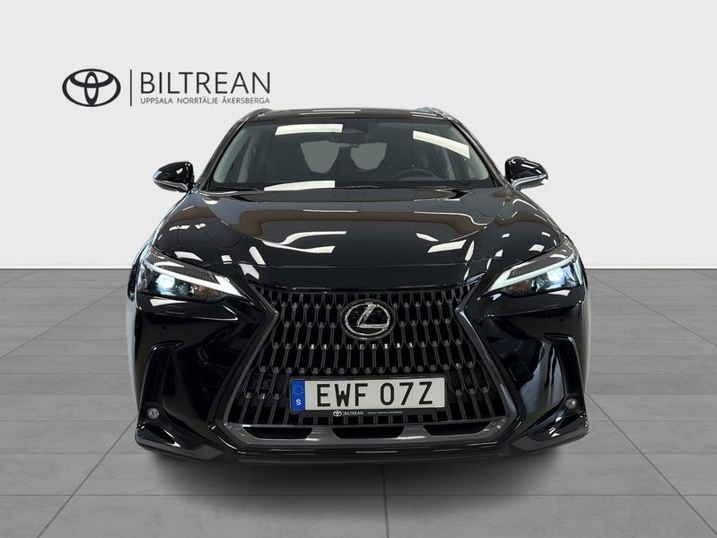 Lexus NX bild 5
