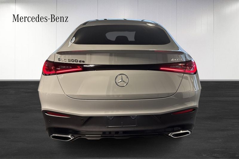 Mercedes GLC300 bild 3