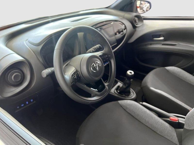 Toyota Aygo X bild 8
