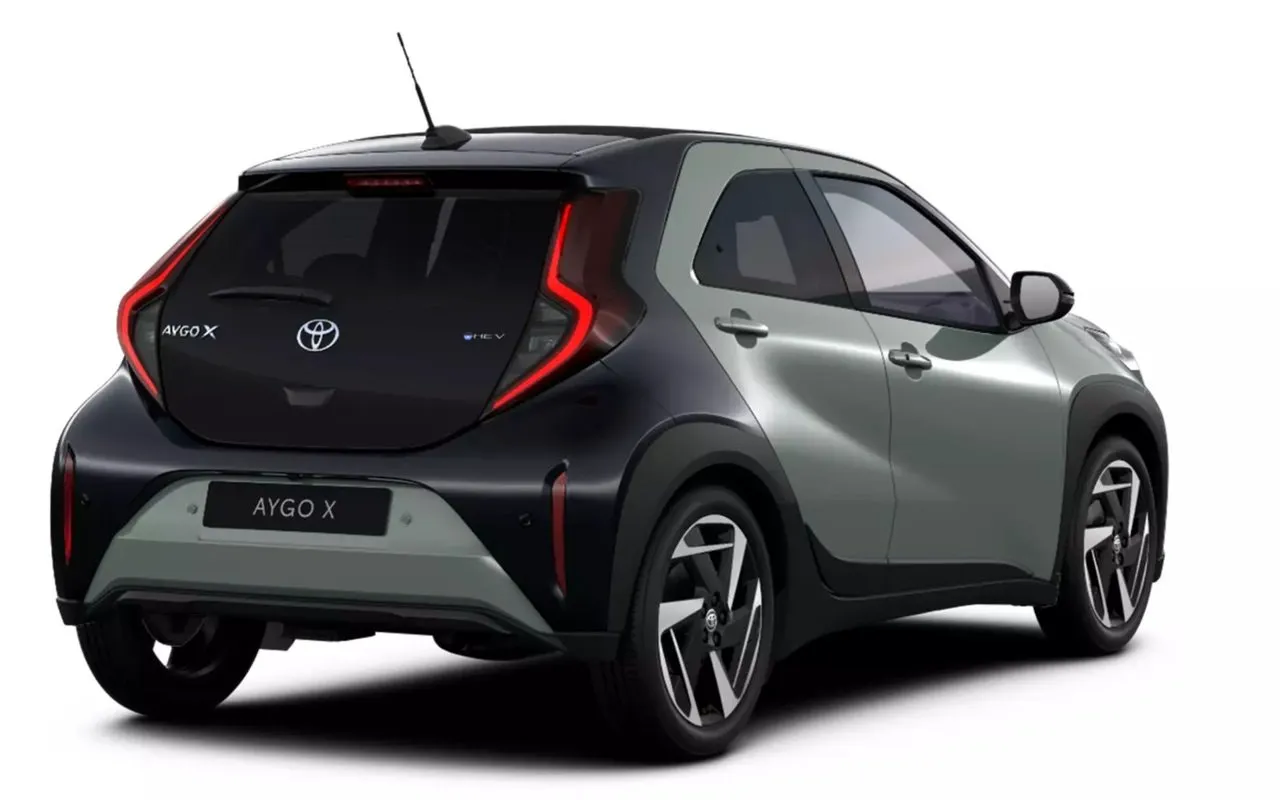 Vehicle image 2