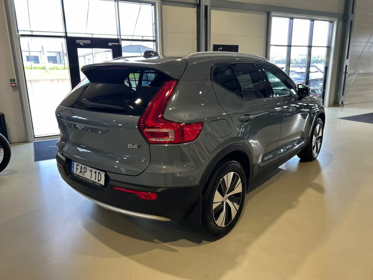 Vehicle image 2