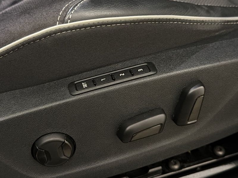 Skoda Enyaq bild 12