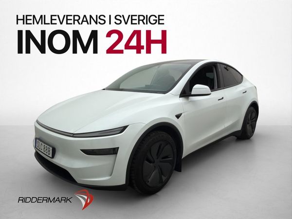 Tesla Model Y Long Range AWD Drag Värmepump Pano Svensksåld - 2026