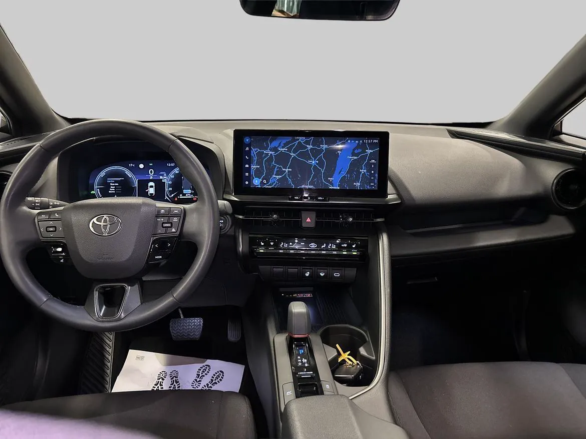 Vehicle image 11