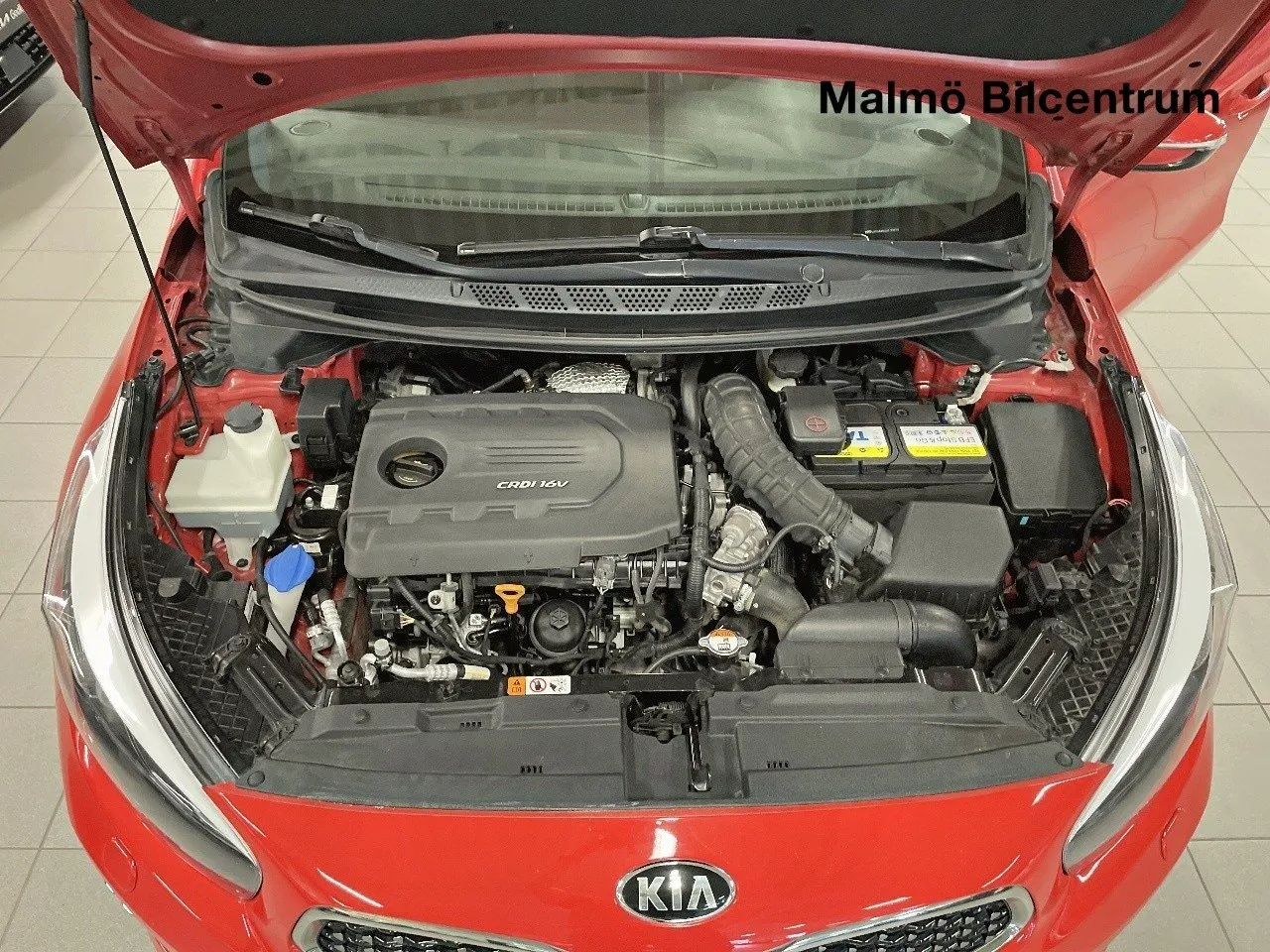 Vehicle image 8