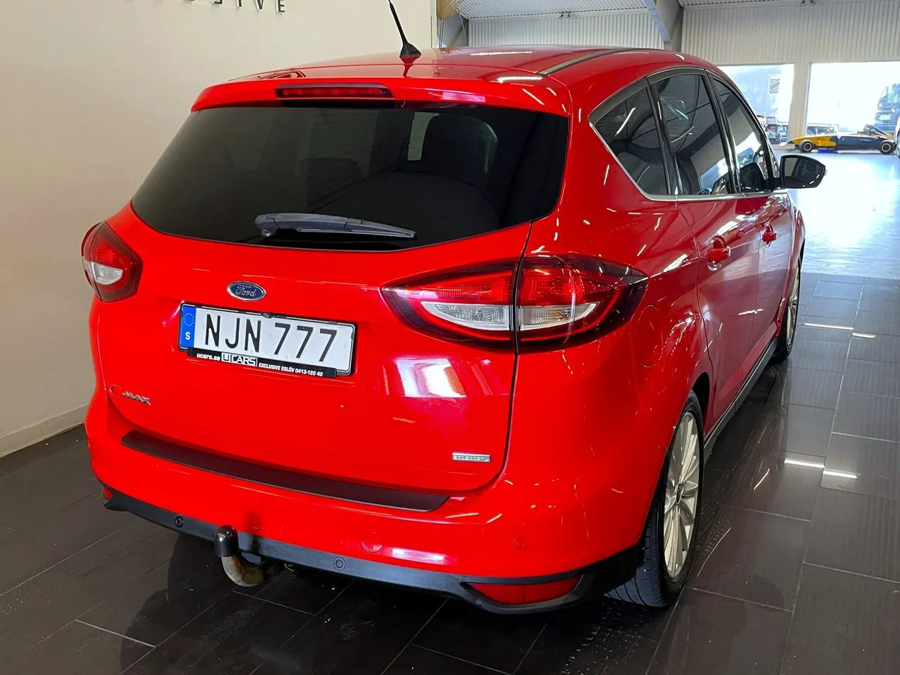 Vehicle image 2