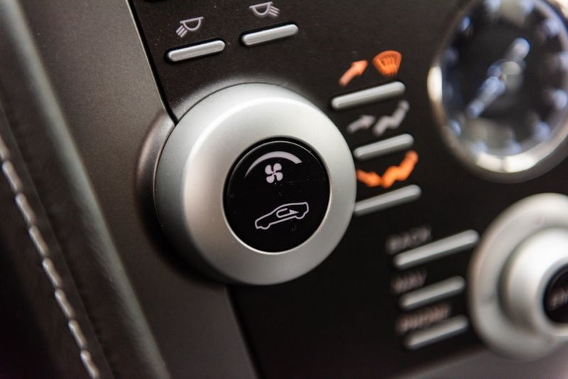 Aston Martin Rapide bild 22
