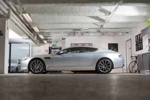 Aston Martin Rapide bild 8