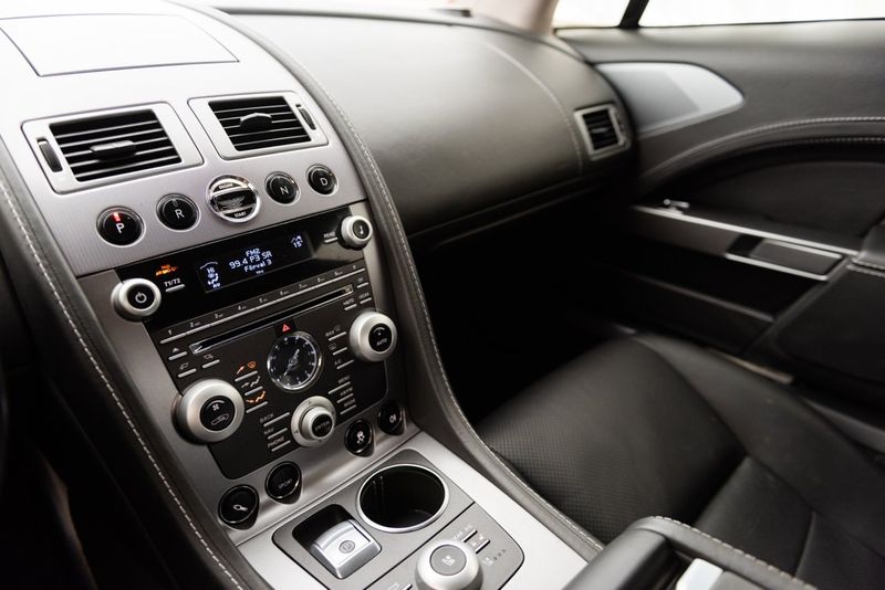 Aston Martin Rapide bild 35