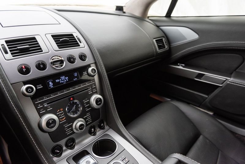 Aston Martin Rapide bild 21