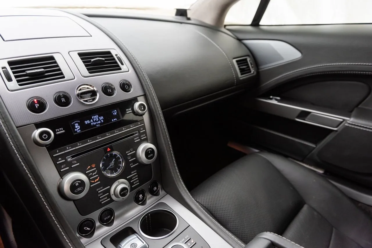 Vehicle image 20