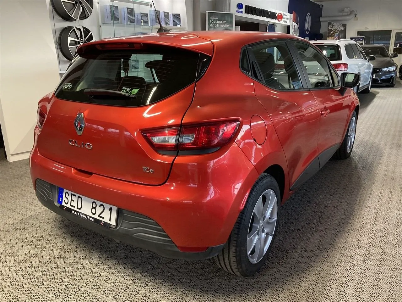 Vehicle image 2