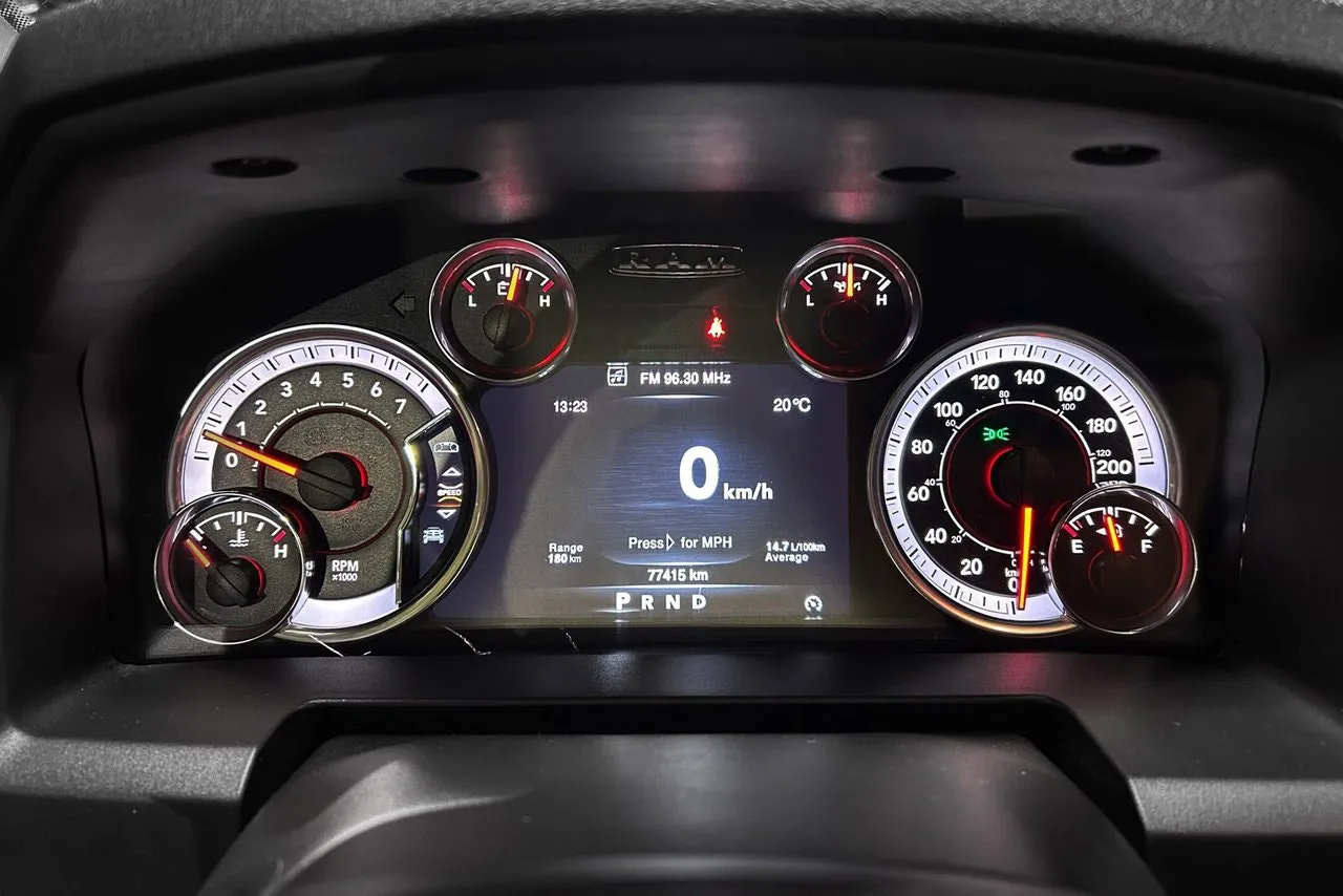 Vehicle image 20