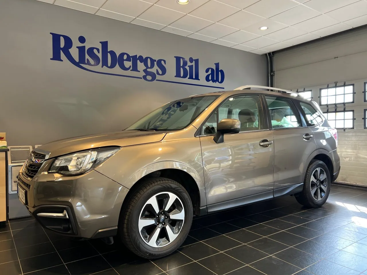 Vehicle image 1