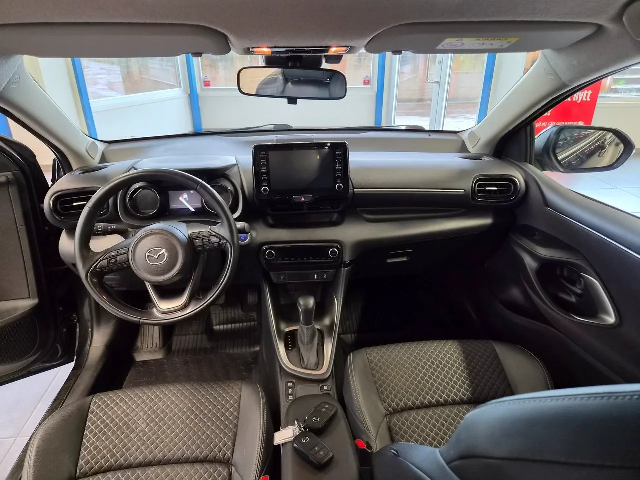Vehicle image 8