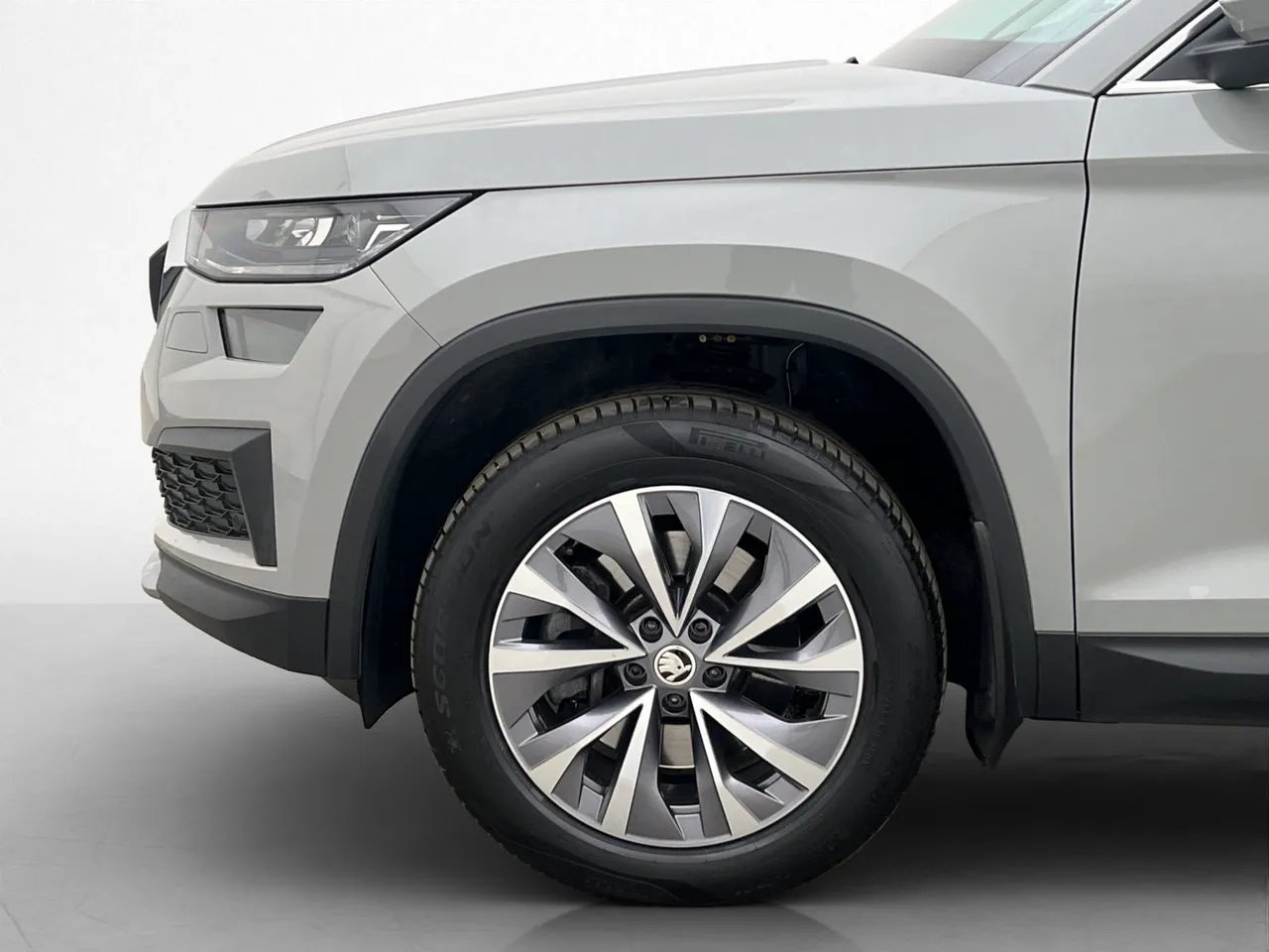 Vehicle image 30