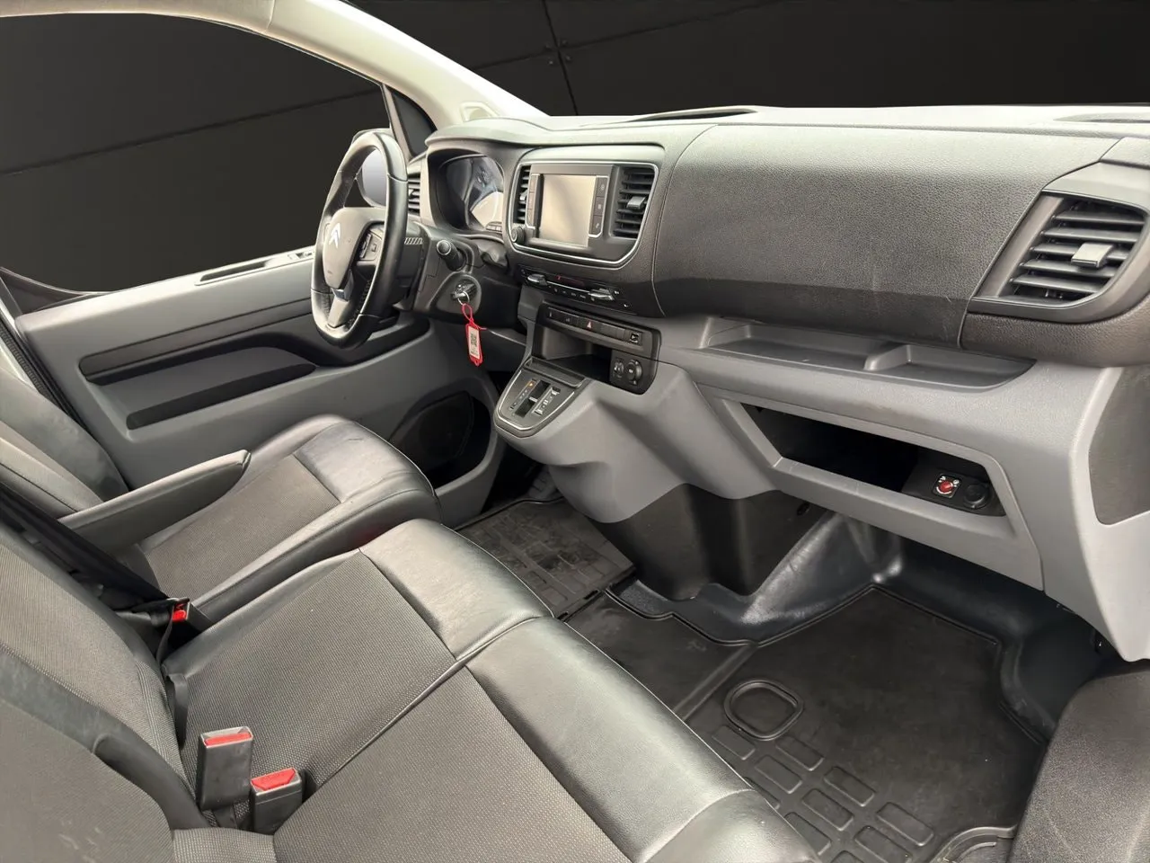 Vehicle image 30