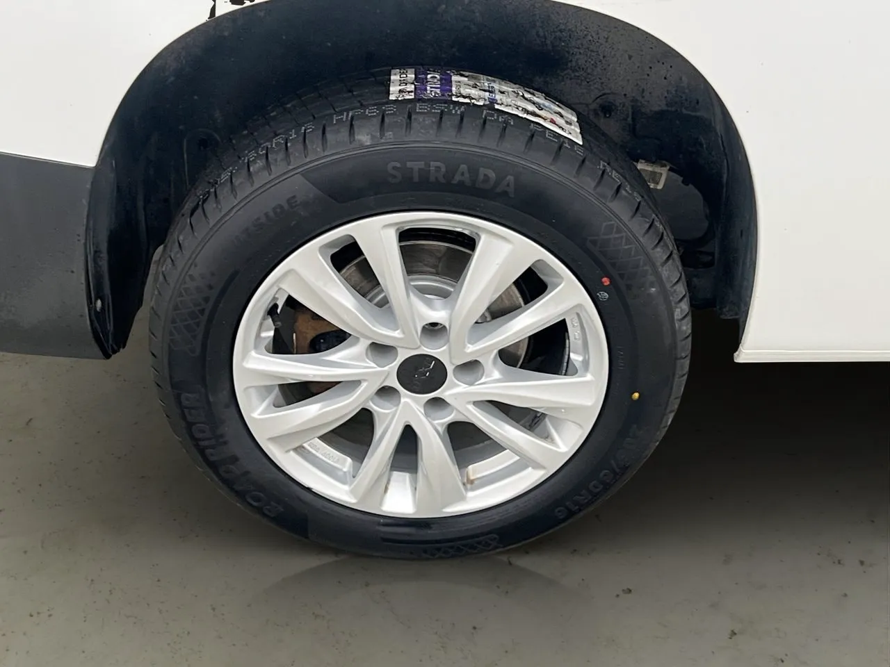 Vehicle image 26