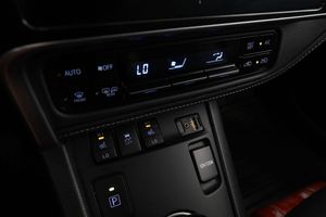 Toyota Auris bild 24