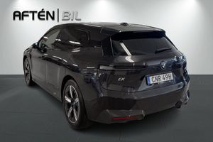 BMW iX bild 7