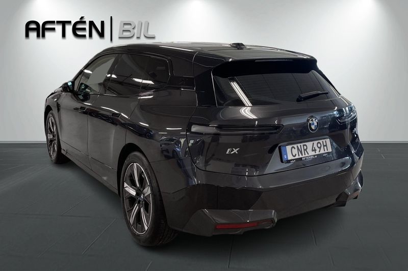 BMW iX bild 7