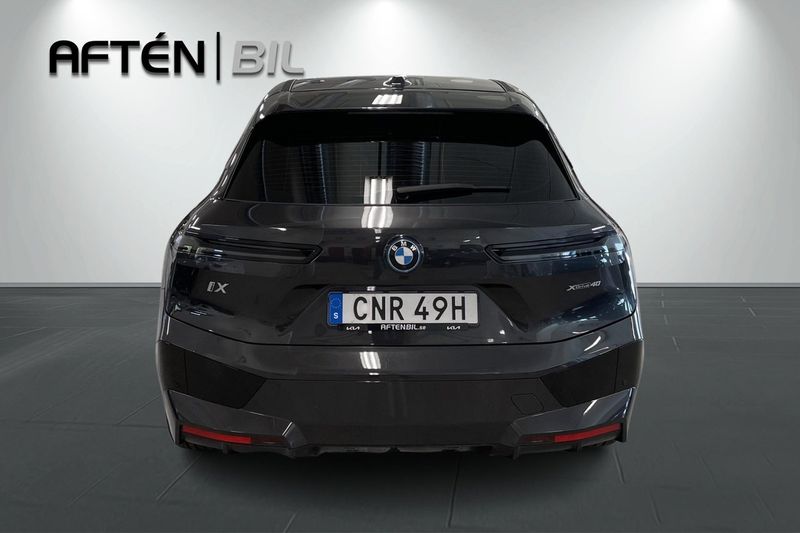 BMW iX bild 8