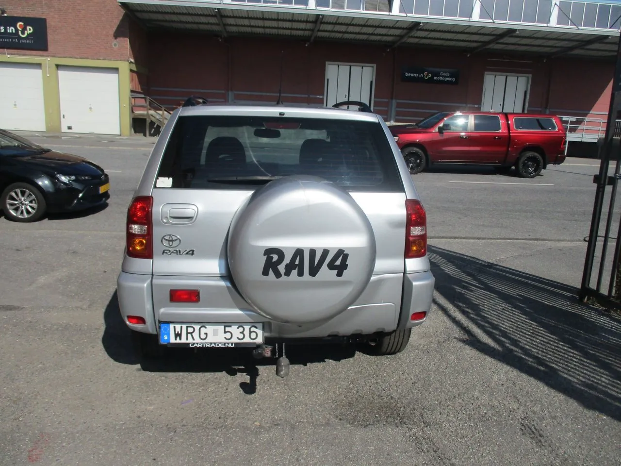 Vehicle image 5