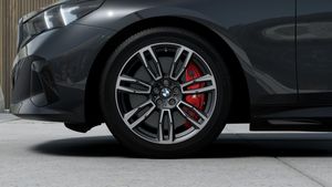 BMW i5 bild 7