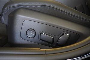 BMW i5 bild 8