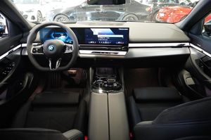 BMW i5 bild 10