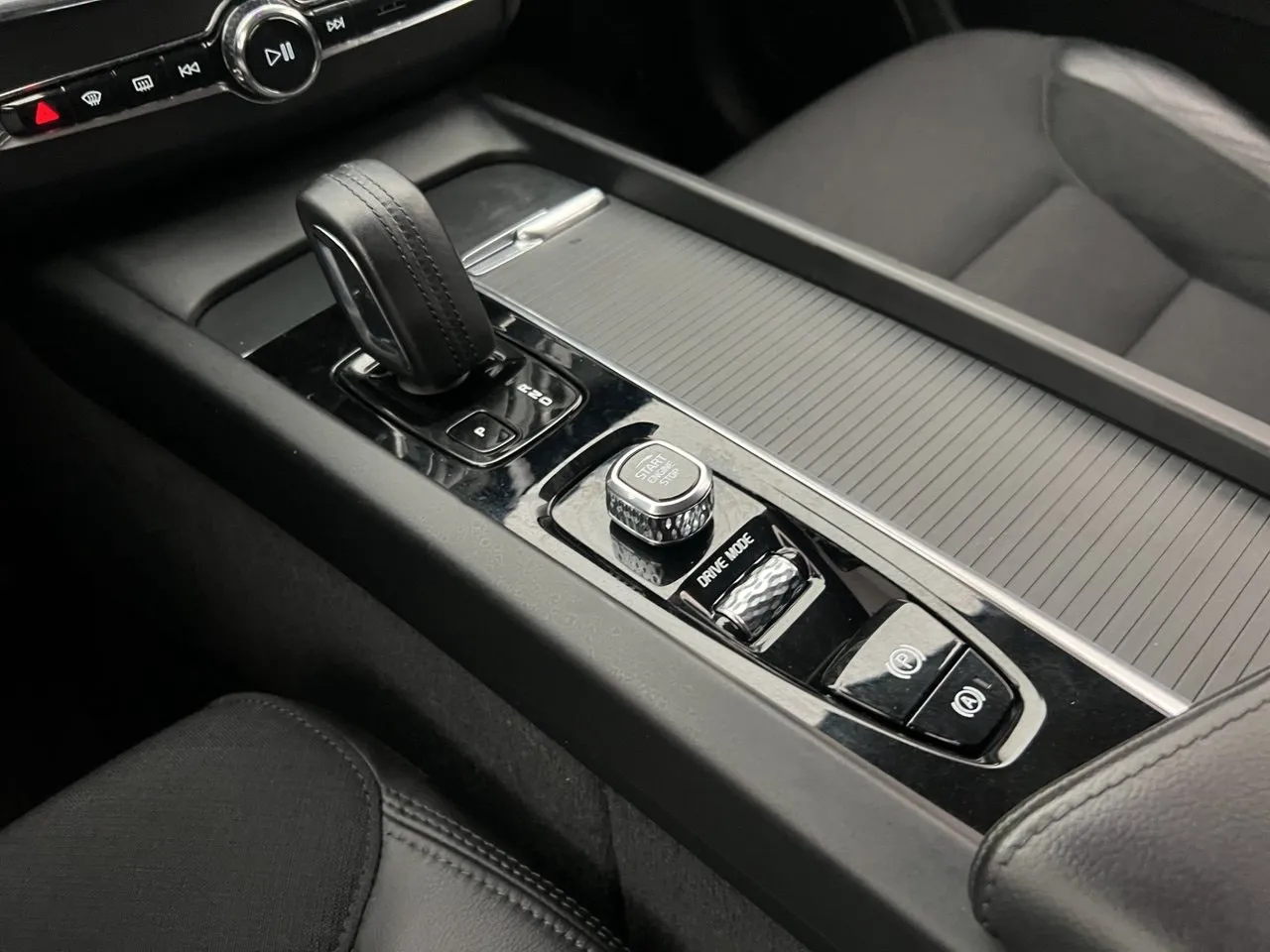 Vehicle image 29