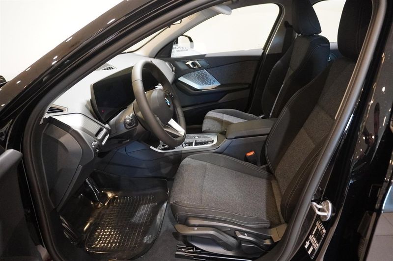 BMW 120 bild 11