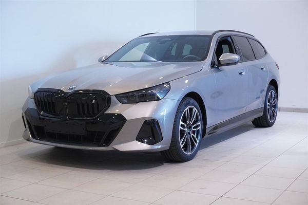 BMW i5 xDrive40 Touring M Sport Pro Business Edition Drag DA H - 2026