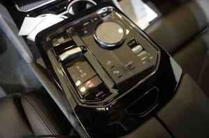 BMW i5 bild 12