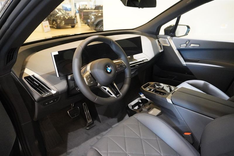 BMW iX bild 2