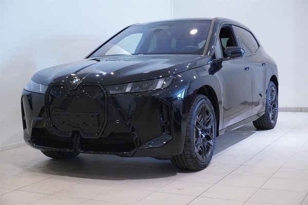 BMW iX xDrive60 M Sport Pro Supercharged Drag B W DA Pro | Rän - 2027