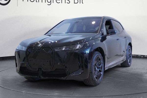 BMW iX xDrive60 M Sport Pro Supercharged Drag B W DA Pro | Rän - 2027