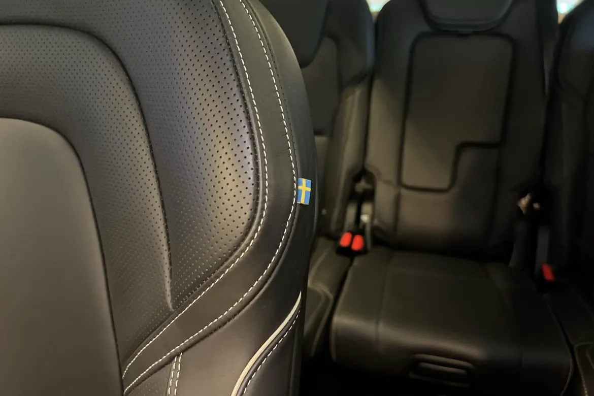 Vehicle image 21