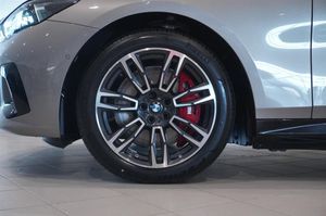 BMW i5 bild 12
