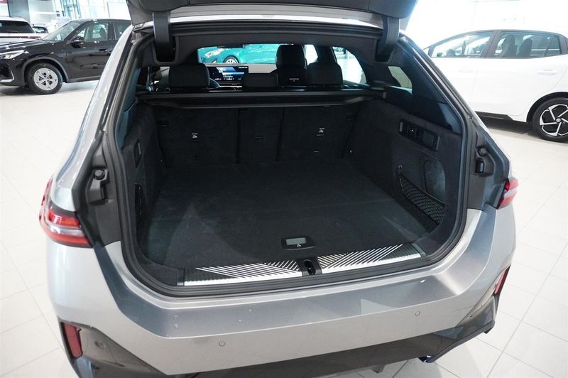 BMW i5 bild 5