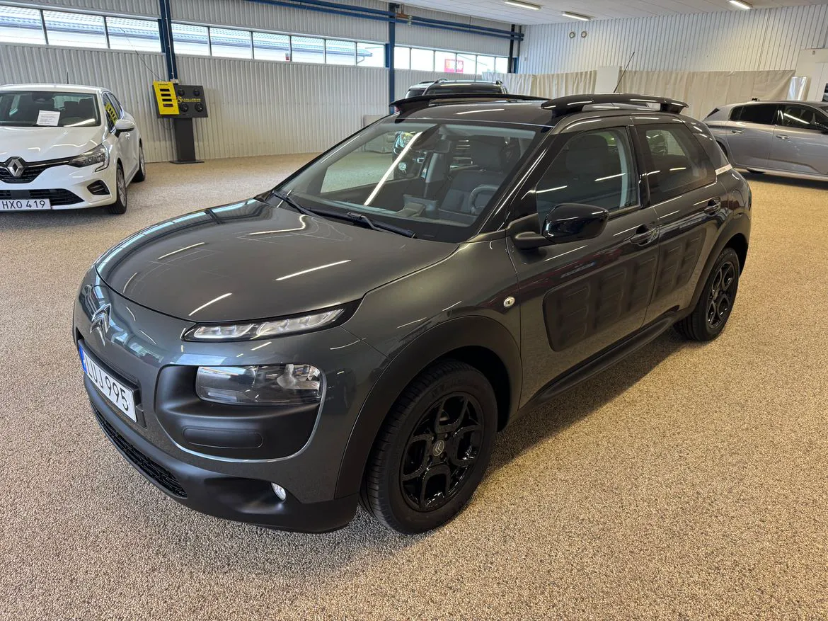Vehicle image 6