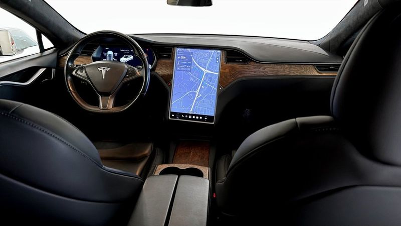 Tesla Model S bild 4