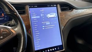 Tesla Model S bild 14