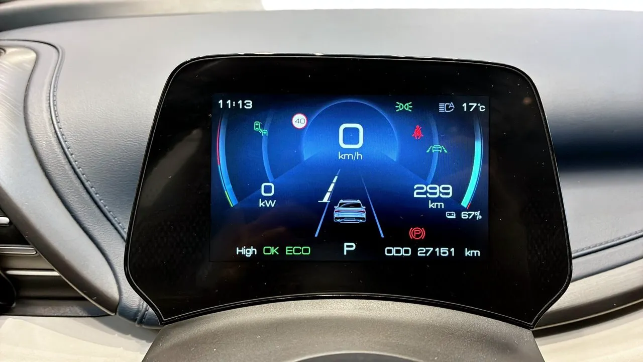 Vehicle image 20