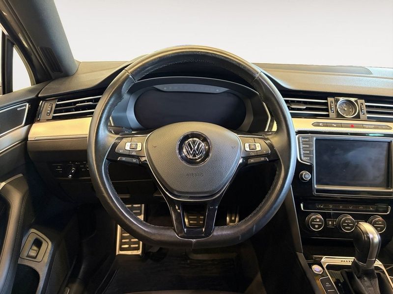 Volkswagen Passat bild 13