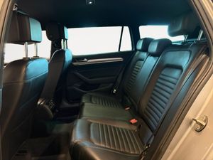 Volkswagen Passat bild 14