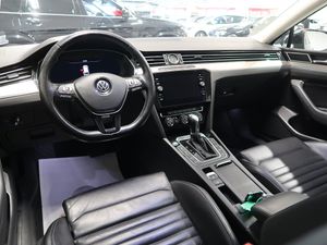 Volkswagen Passat bild 18