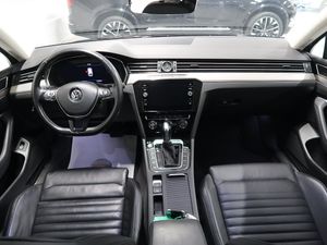 Volkswagen Passat bild 23