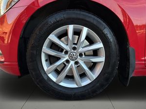 Volkswagen Passat bild 14